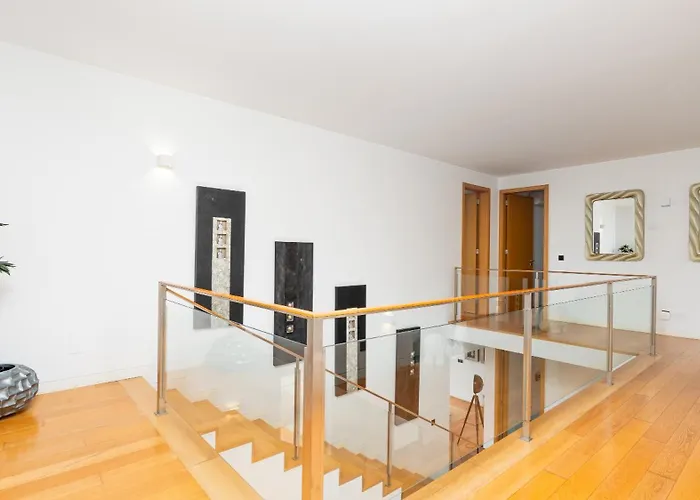 Vitoria - By Lovelystay Villa