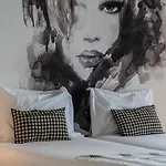 Vitoria - By Lovelystay וילה *
