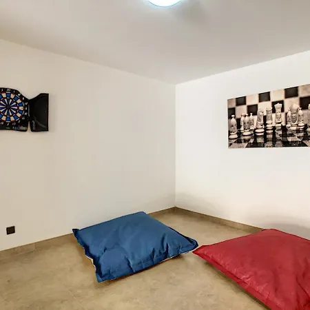 Vitoria - By Lovelystay