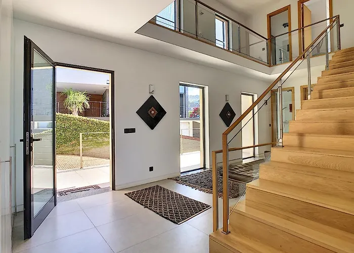 Vitoria - By Lovelystay *