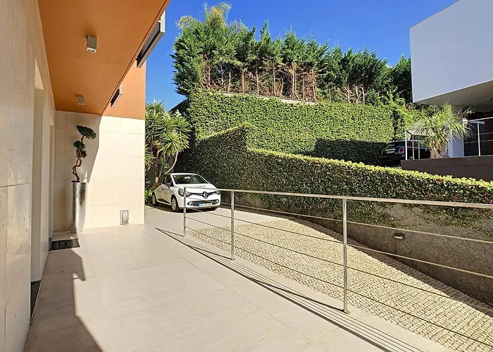 Vitoria - By Lovelystay *