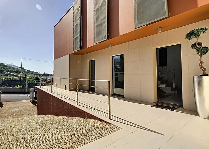 Vitoria - By Lovelystay Funchal (Madeira)