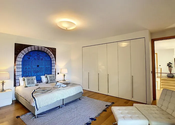 Vitoria - By Lovelystay Funchal (Madeira)